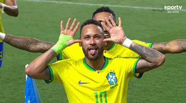 Brasil goleia na estreia de Diniz em noite de recorde de Neymar